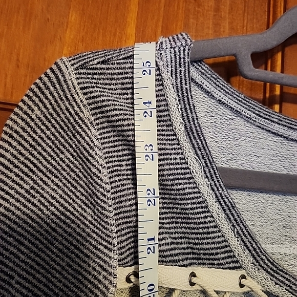 Free People Womans Size M Cotton Blend top w laced bodice and frayed hemline - Picture 5 of 11